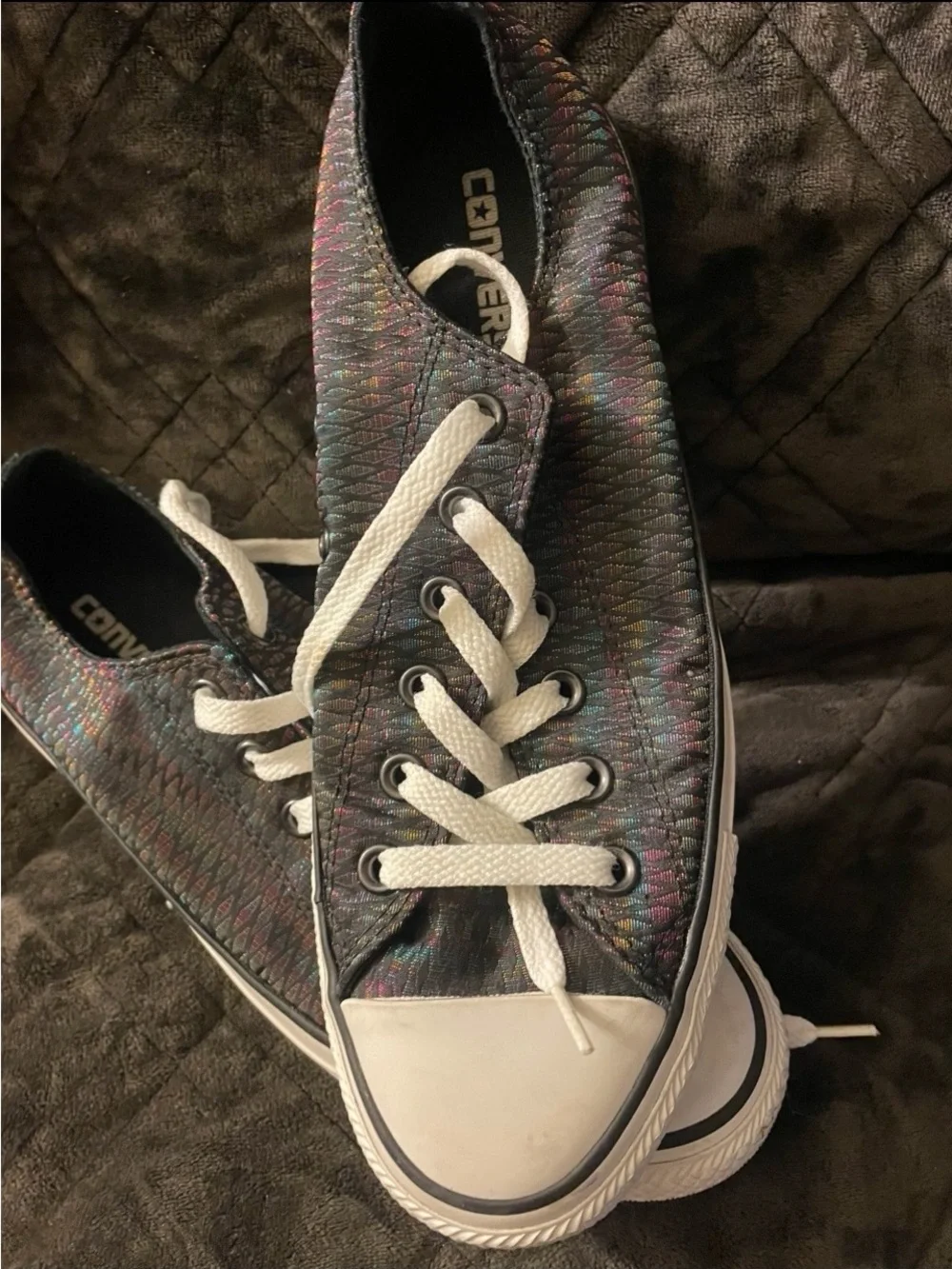 Converse low top